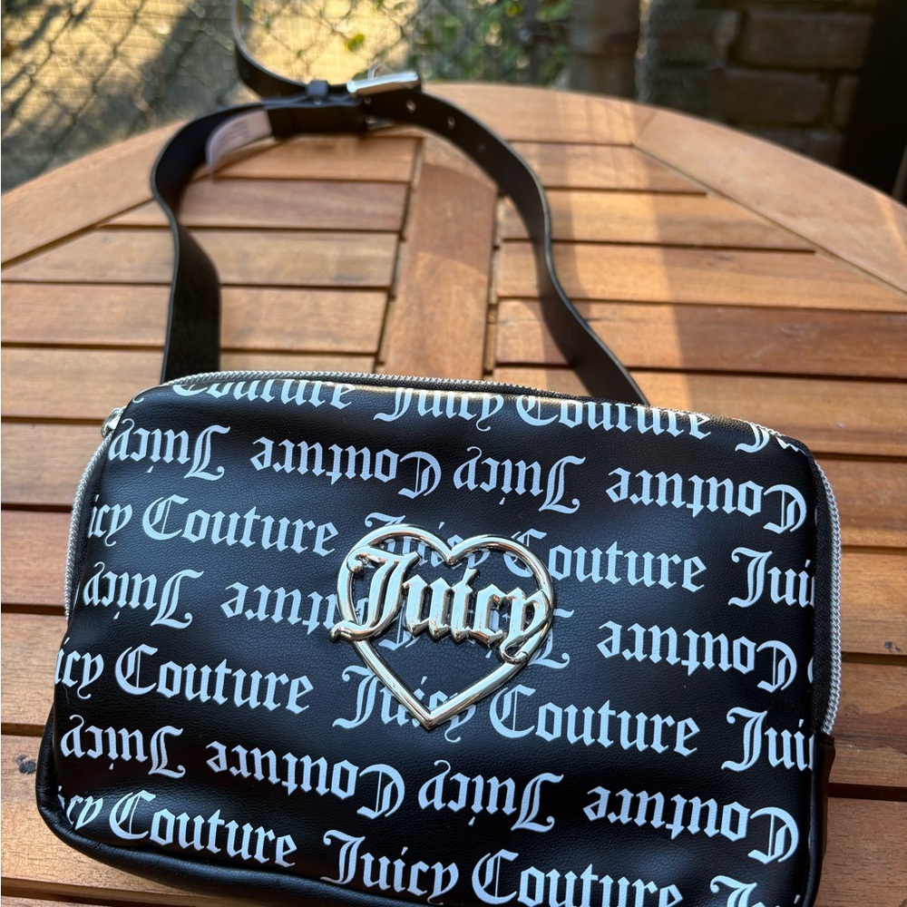 Juicy Couture Black and White Logo Crossbody Bag (Fanny-Pack)